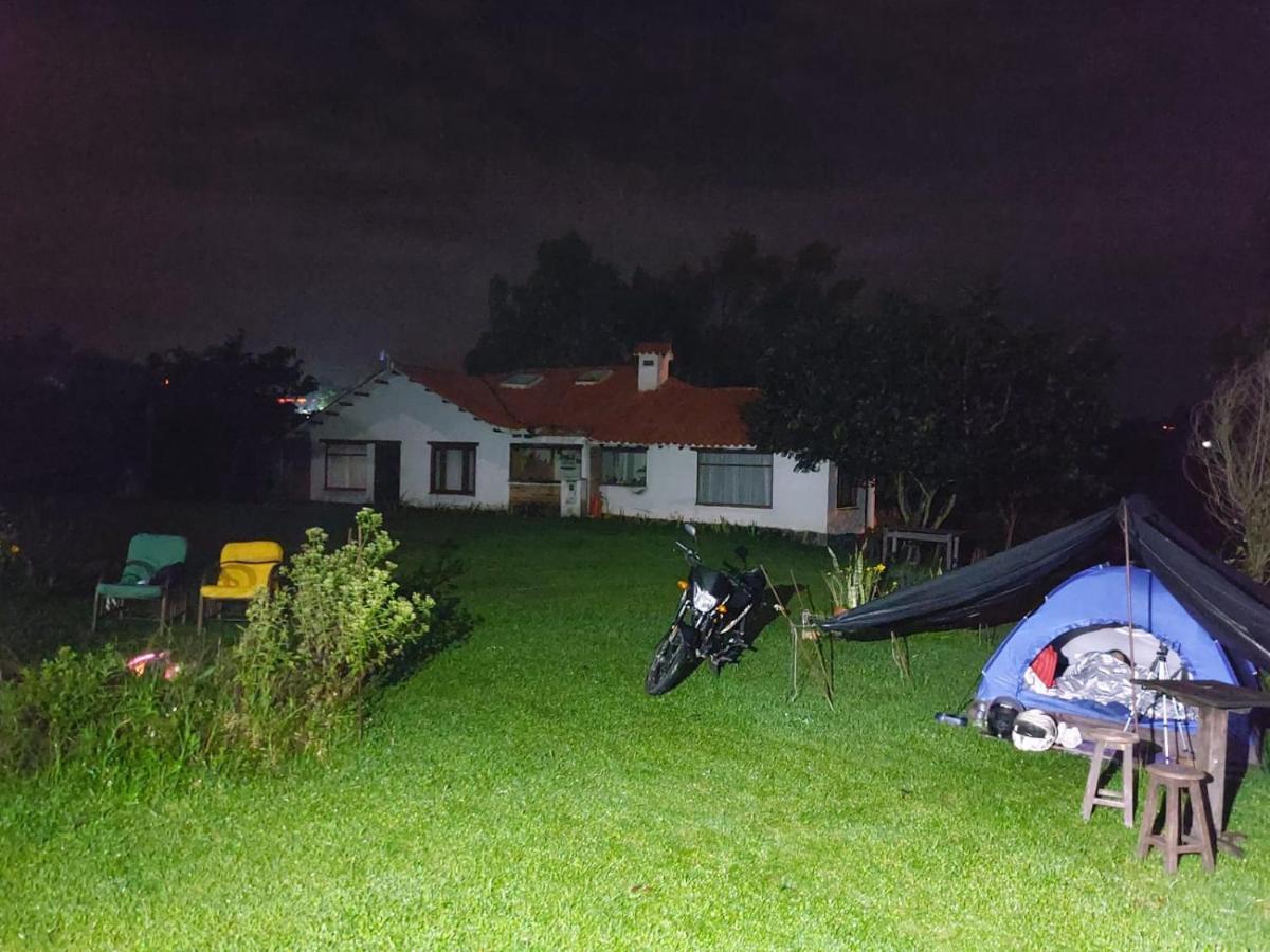 Hospedaje Y Zona De Camping Pistacho Pensionat Villa de Leyva Eksteriør billede
