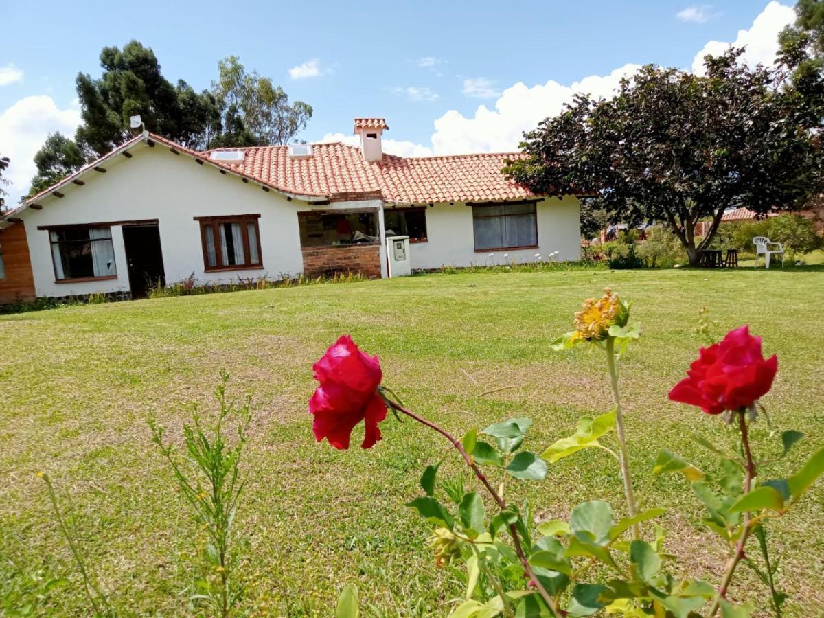 Hospedaje Y Zona De Camping Pistacho Pensionat Villa de Leyva Eksteriør billede